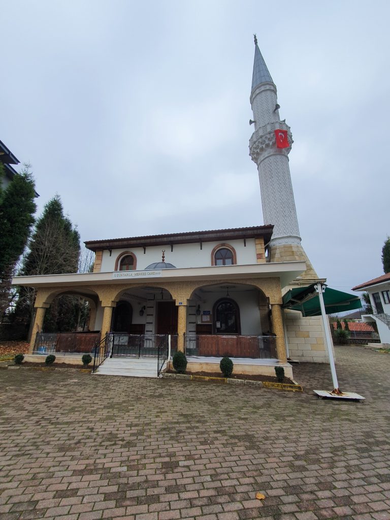 Uzuntarla Merkez Cami Uzuntarla Merkez Cami