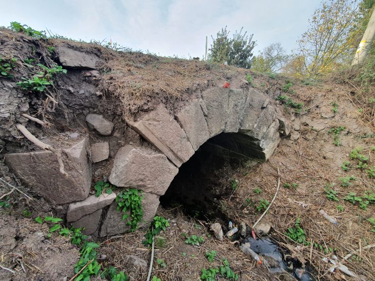 Eşme Roma Köprüsü