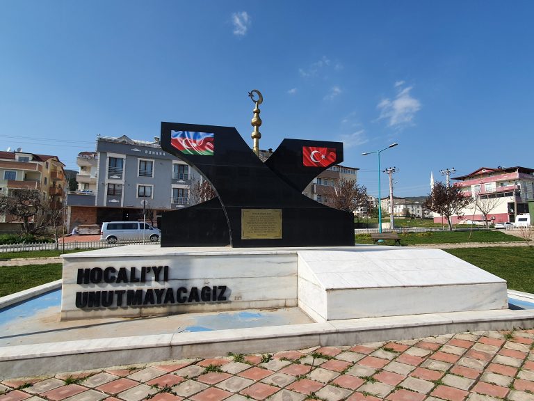 Hocalı Şehitleri Anıtı