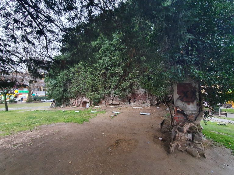 İzmit Tekel Binası İzmit Tekel Binası