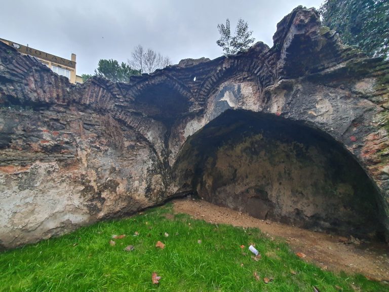 Pertev Paşa Külliye Hamamı Pertev Paşa Külliye Hamamı