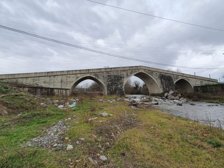 Valide Sultan Köprüsü