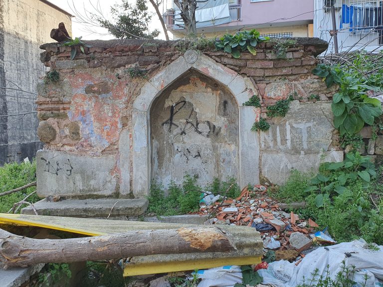 Veliahmet Mahallesi Çeşmesi