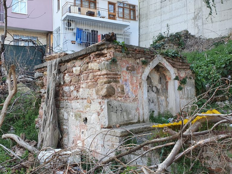 Veliahmet Mahallesi Çeşmesi