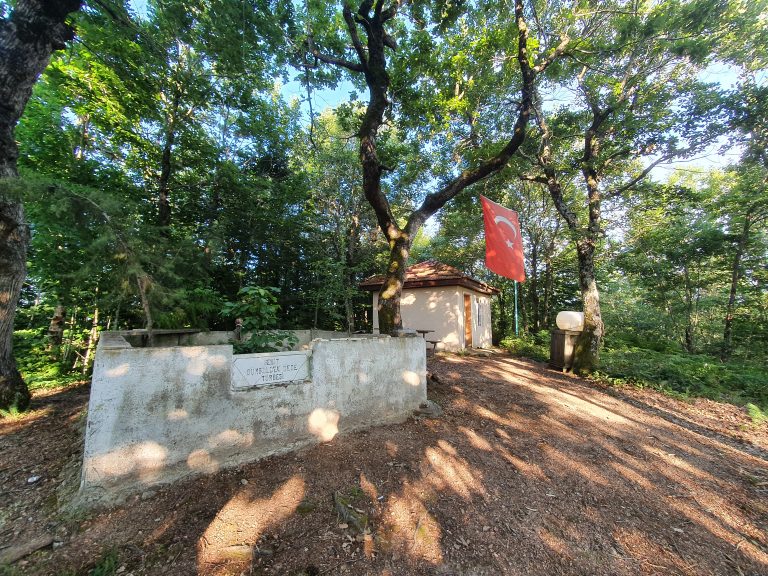 Dümbüldek Dede Türbesi Dümbüldek Dede Türbesi