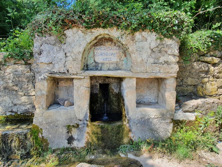 İshaklar Köyü Çeşmesi