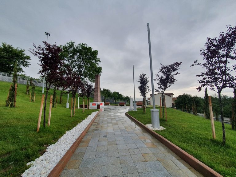 Hüseyin Kaptan Şehitliği Anıt Mezarı