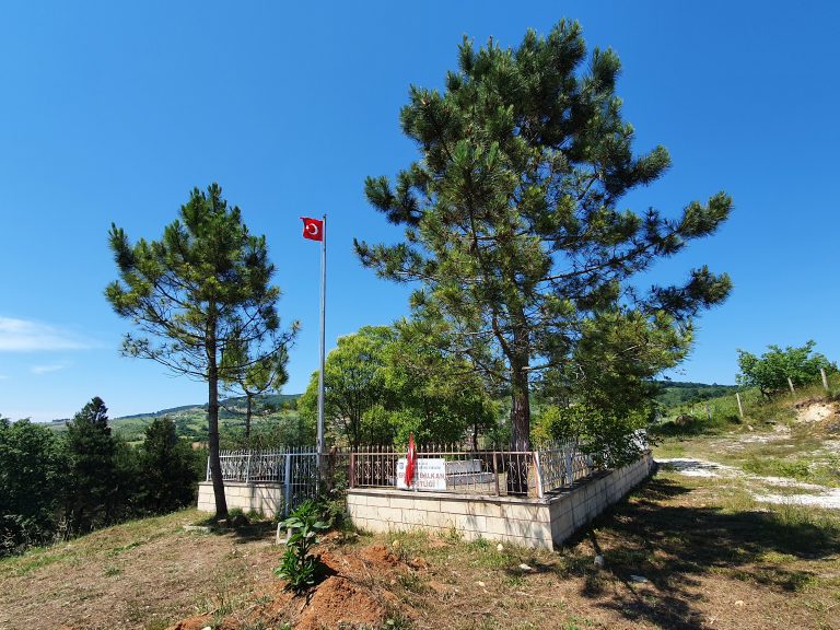 Akinci Koyu Sehitligi 2 768x576