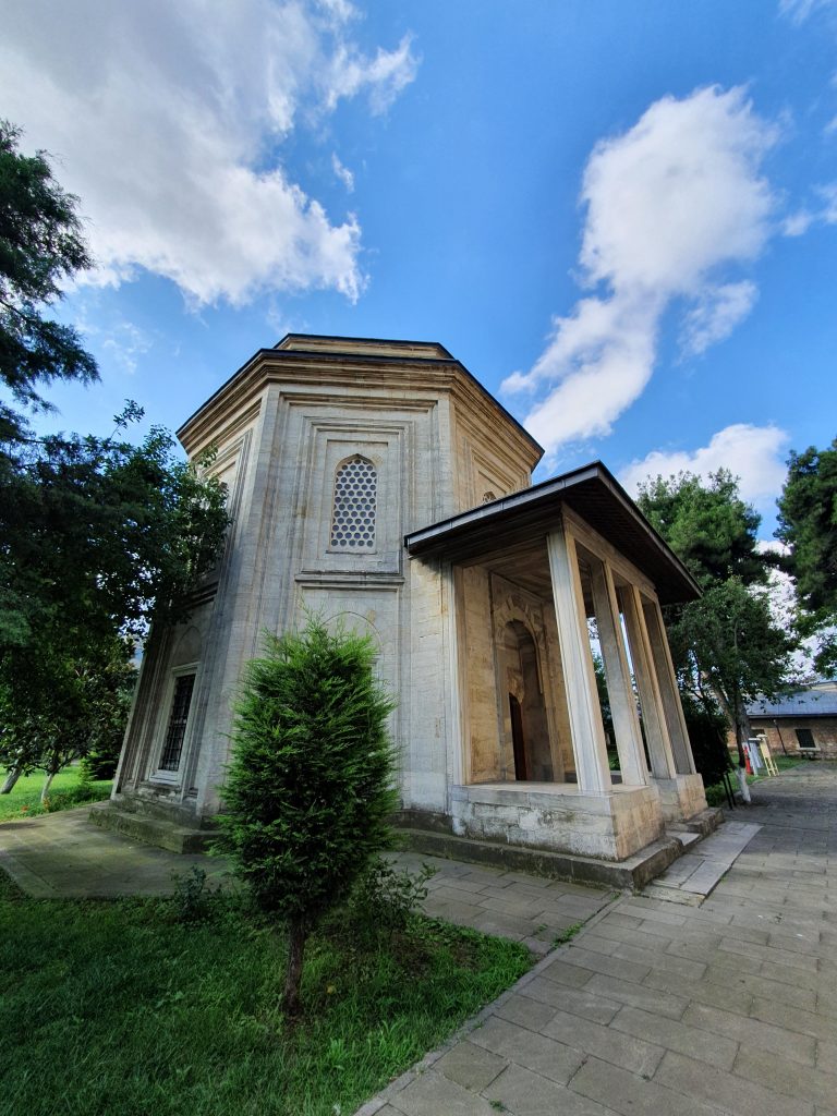 Coban Mustafa Pasa Turbesi 4 768x1024