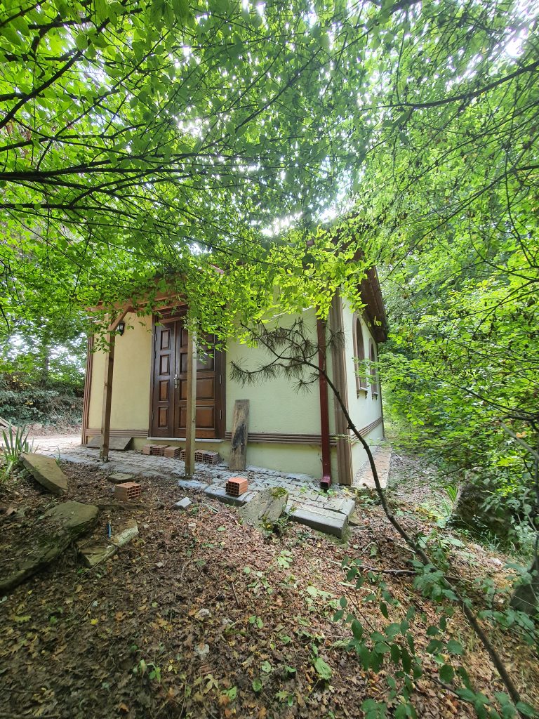 Mustafa Dede Turbesi 2 768x1024