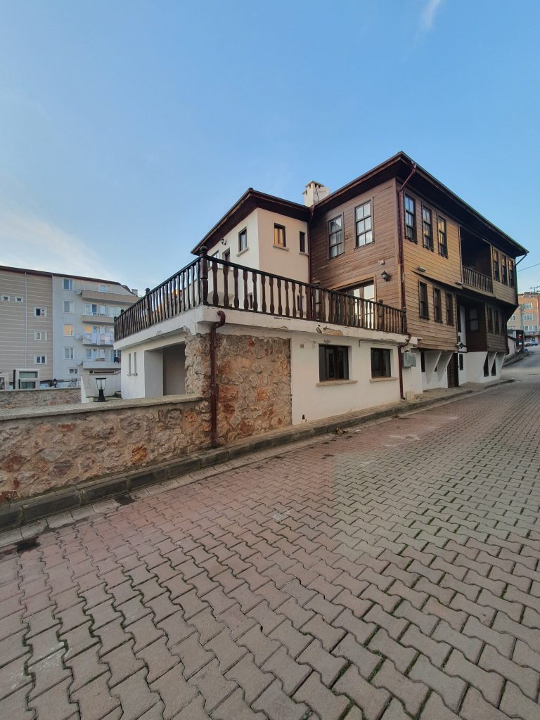 Yelkencioglu Konagi 3 768x1024