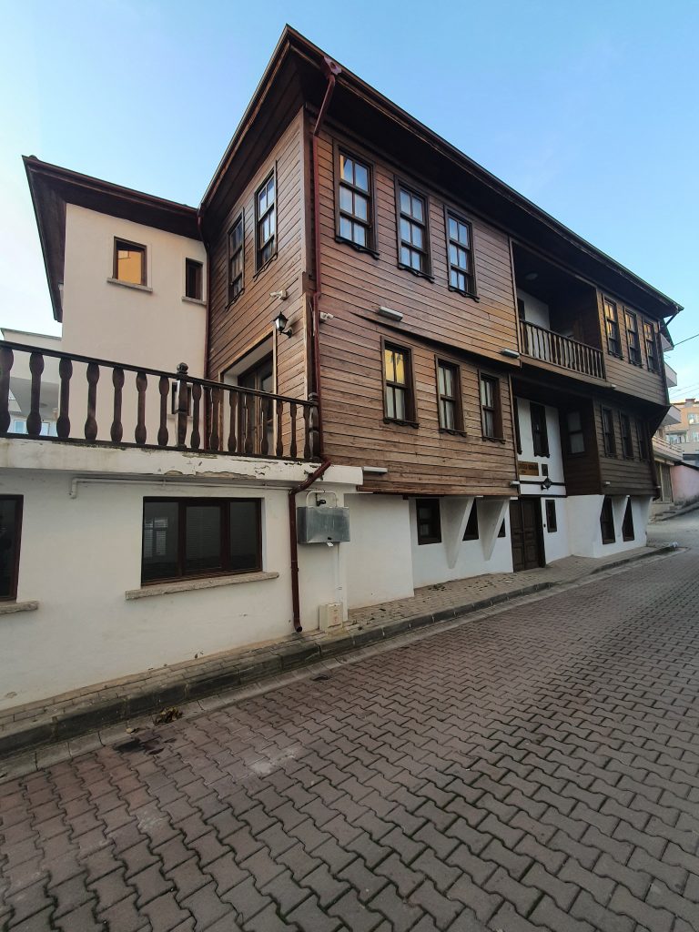 Yelkencioglu Konagi 5 768x1024