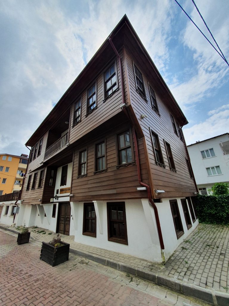 Yelkencioglu Konagi 9 768x1024