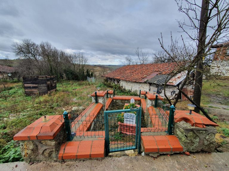 Aksakal Turbesi 2 768x576