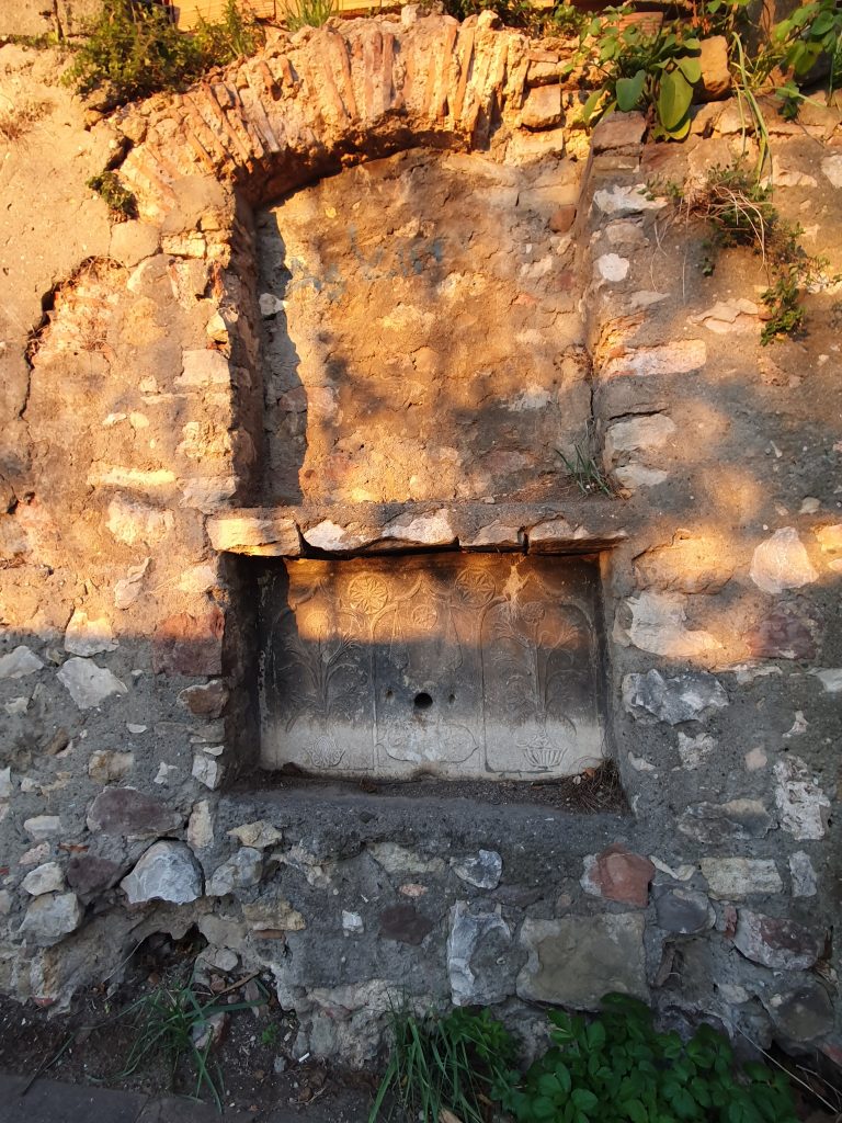 Cakmakli Camialti Sokak Cesmesi 1 768x1024