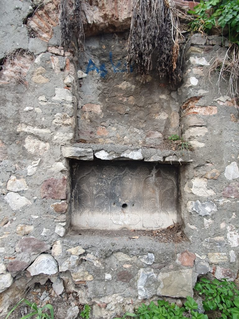 Cakmakli Camialti Sokak Cesmesi 2 768x1024