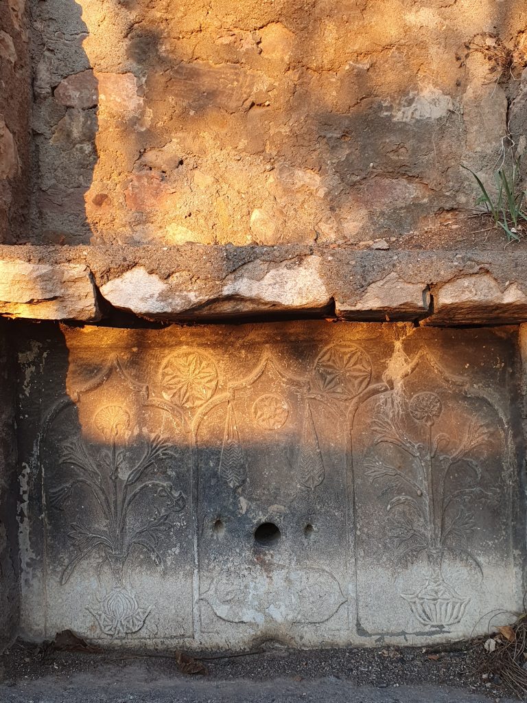 Cakmakli Camialti Sokak Cesmesi 4 768x1024