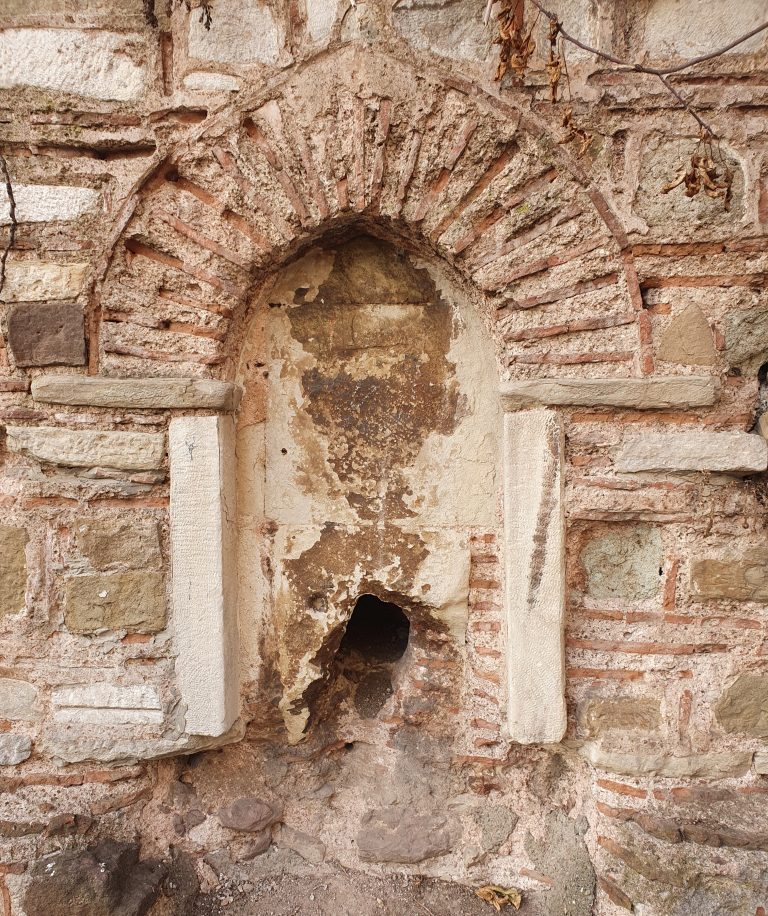 Eski Cesme 2 768x916