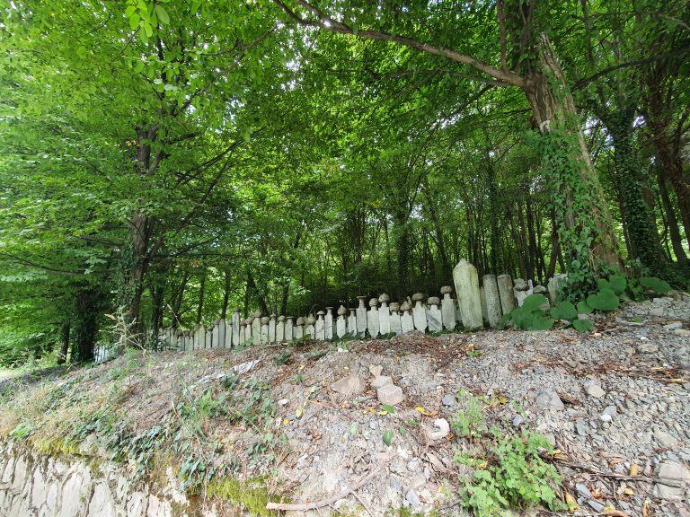 Halidere Osmanli Mezarligi 4 768x576