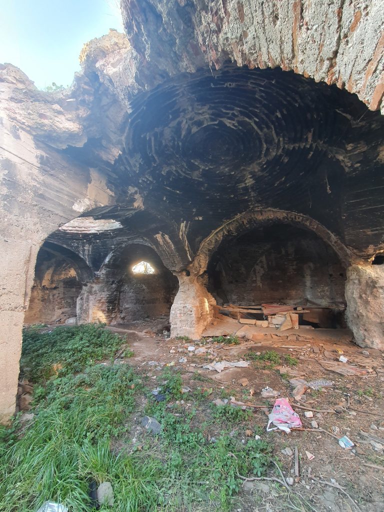 In Bayiri Sarnici 18 768x1024