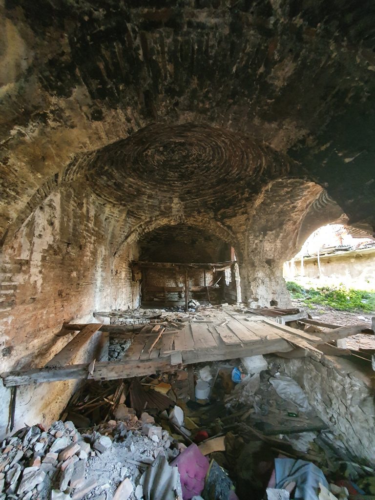 In Bayiri Sarnici 24 768x1024