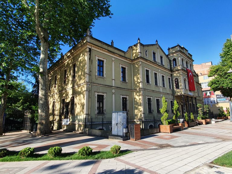 Kocaeli Il Egitim Tarihi Muzesi 1 768x576