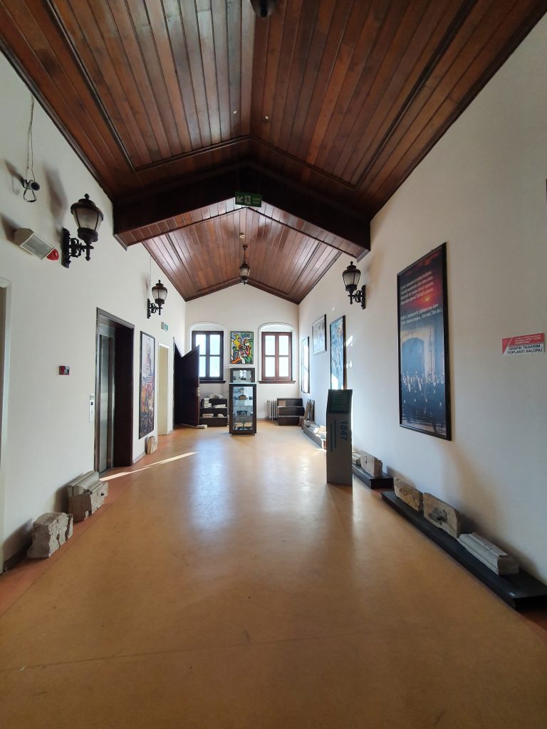 Kocaeli Il Egitim Tarihi Muzesi 20 768x1024