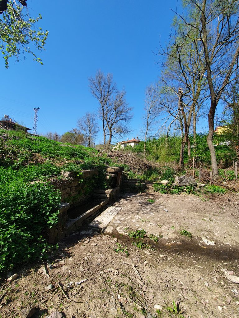 Haciseyh Koy Cesmesi 3 768x1024