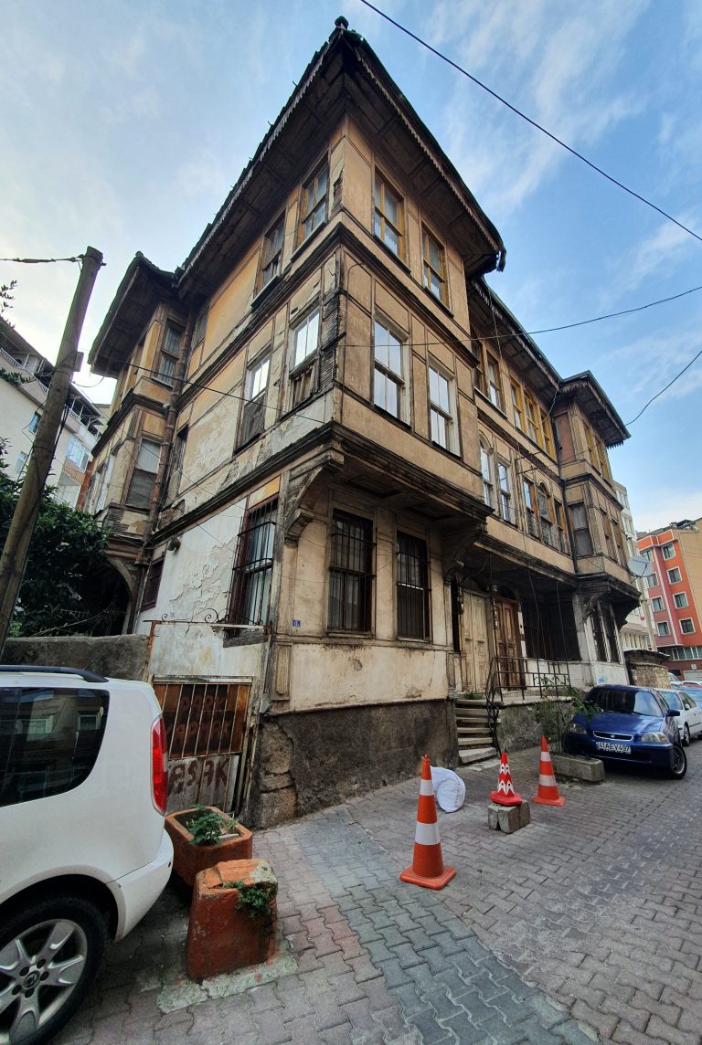 Izmit Tarihi Evleri 13 768x1144