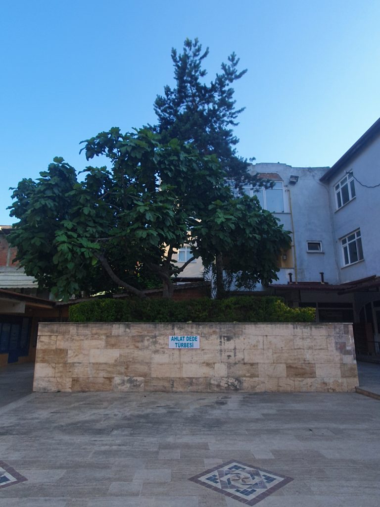 Ahlat Dede Turbesi 2 768x1024