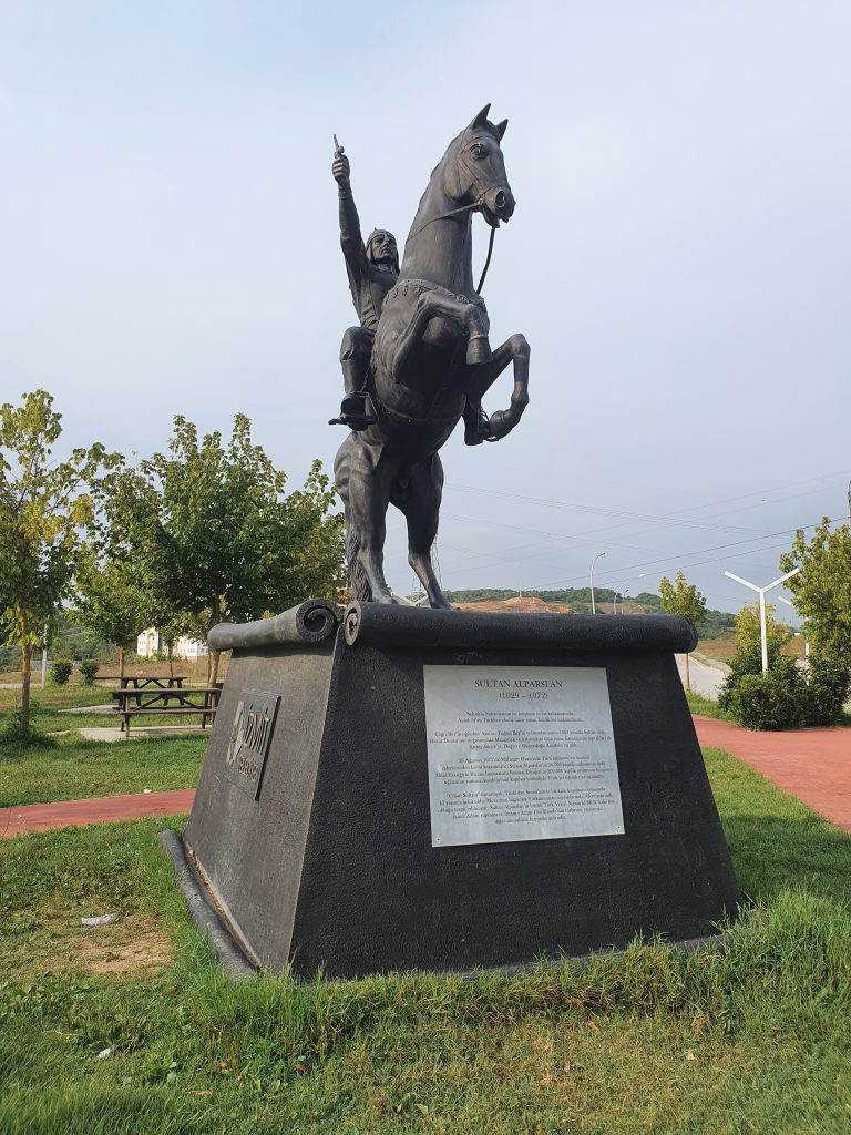 1071 Malazgirt Parki 3 768x1024