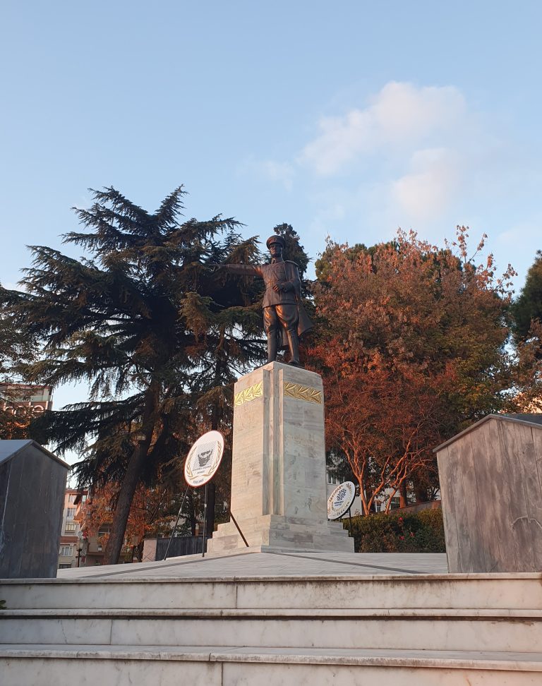 Izmit Ataturk Heykeli 2c 768x972