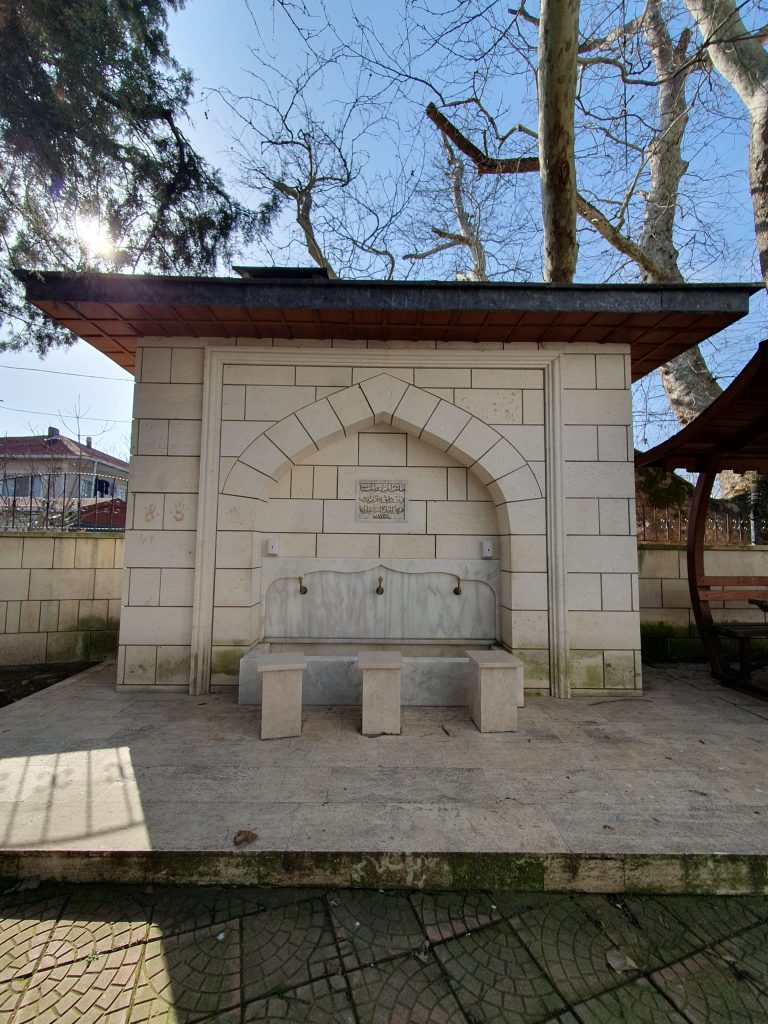 Kirimli Haci Ismail Cesmesi demirciler 7b 768x1024