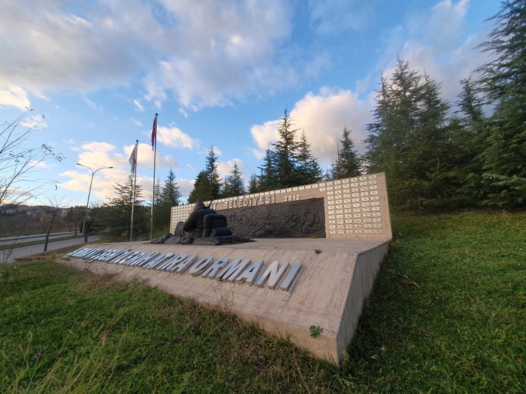 Sarikamis Sehitleri Aniti 4 768x576