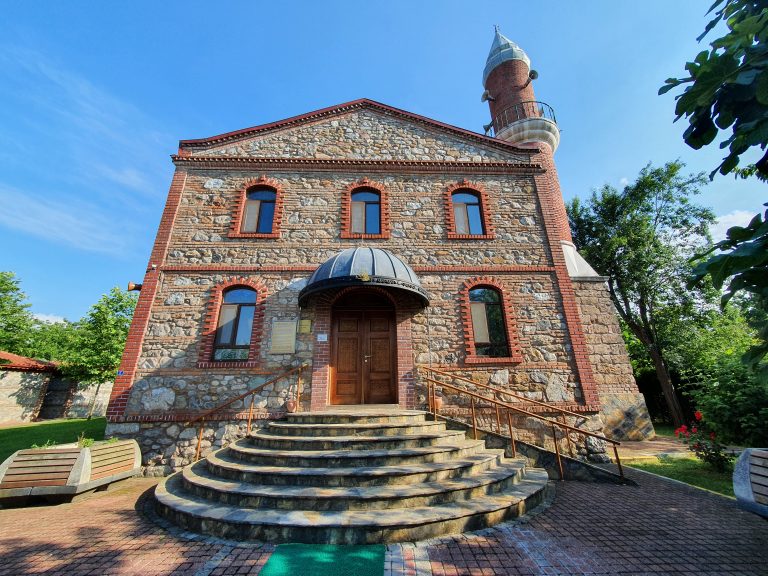 Hikmetiye Cami 7 768x576