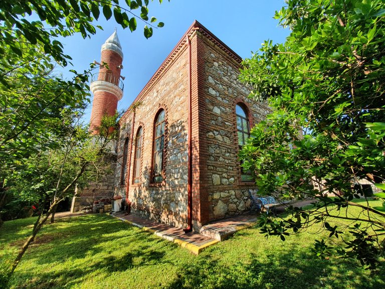 Hikmetiye Cami 8 768x576