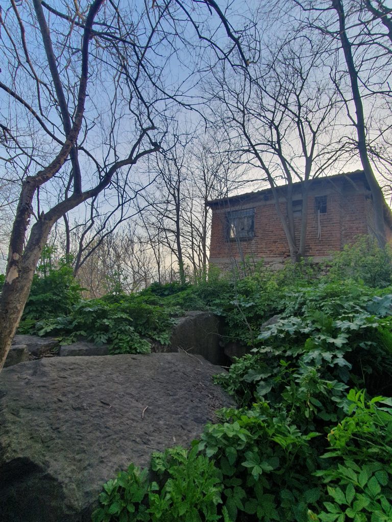 Nikomedia Antik Tiyatrosu Kalintilari 13 768x1024