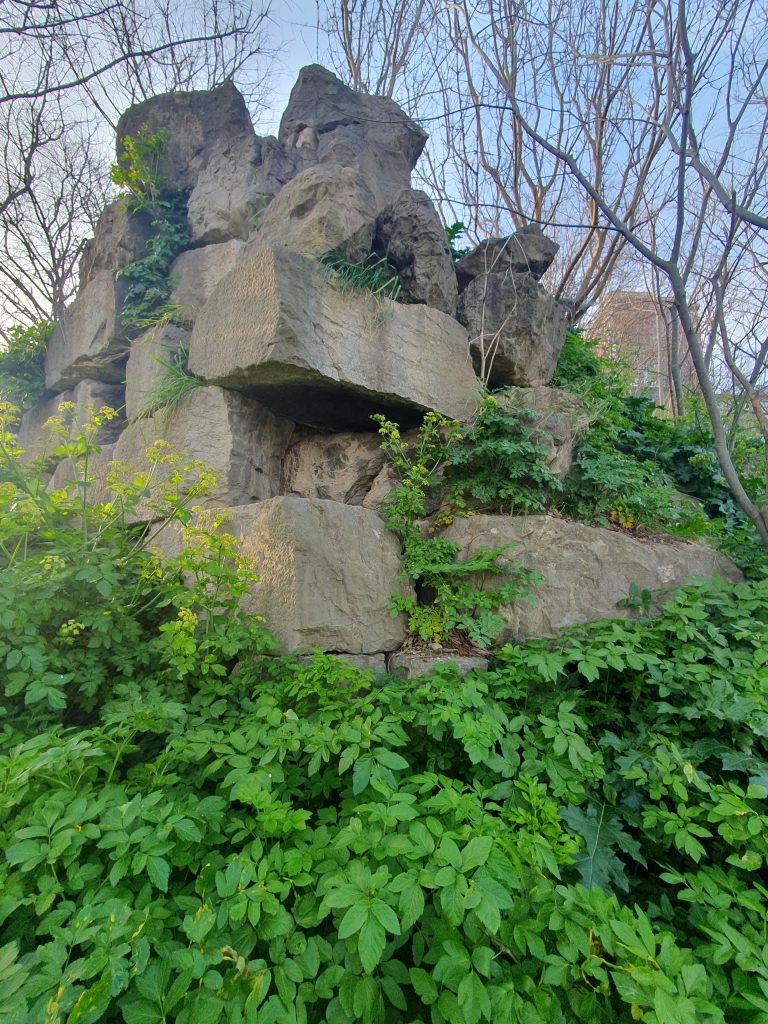 Nikomedia Antik Tiyatrosu Kalintilari 16 768x1024