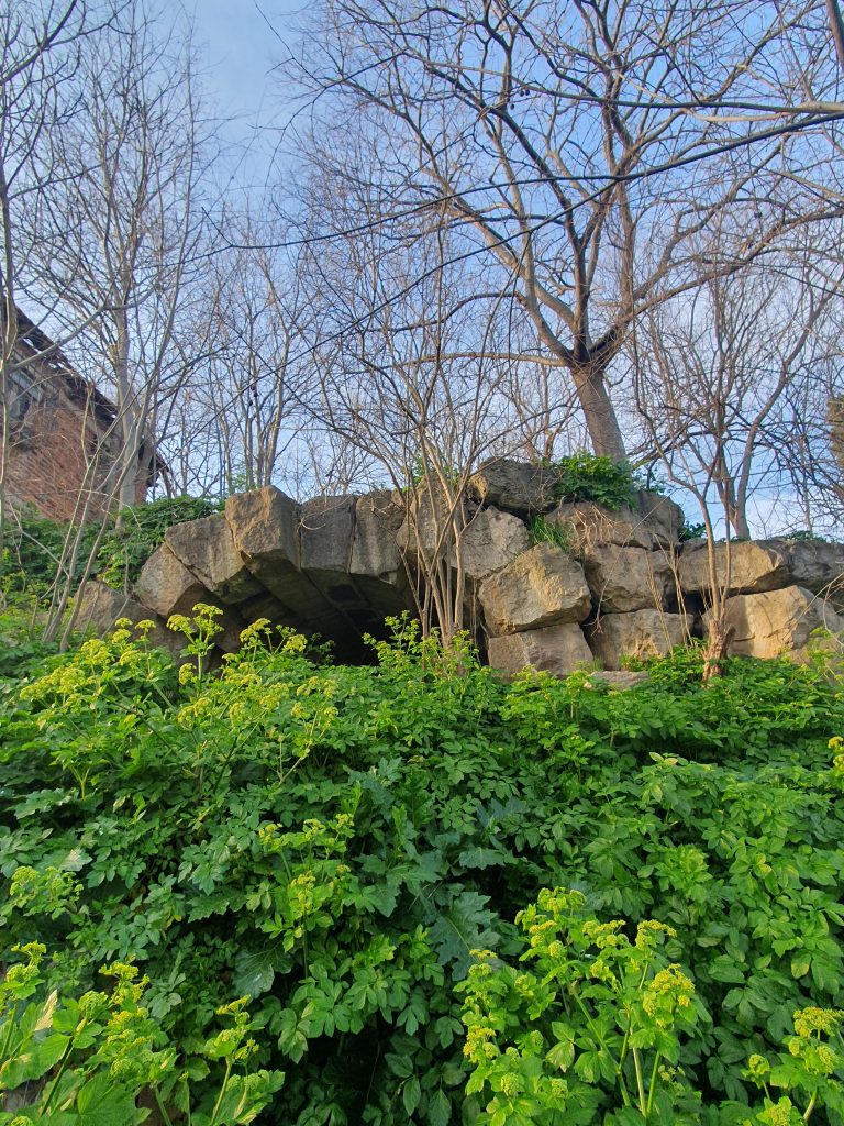 Nikomedia Antik Tiyatrosu Kalintilari 6 768x1024