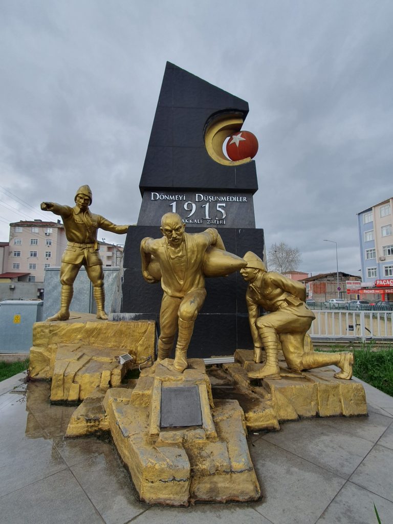 1915 Canakkale Aniti 1 768x1024