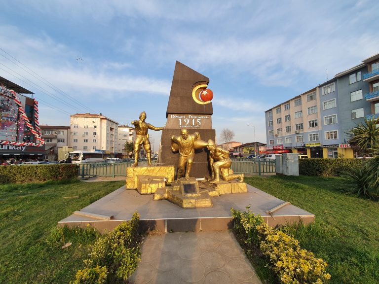1915 Canakkale Aniti 768x576