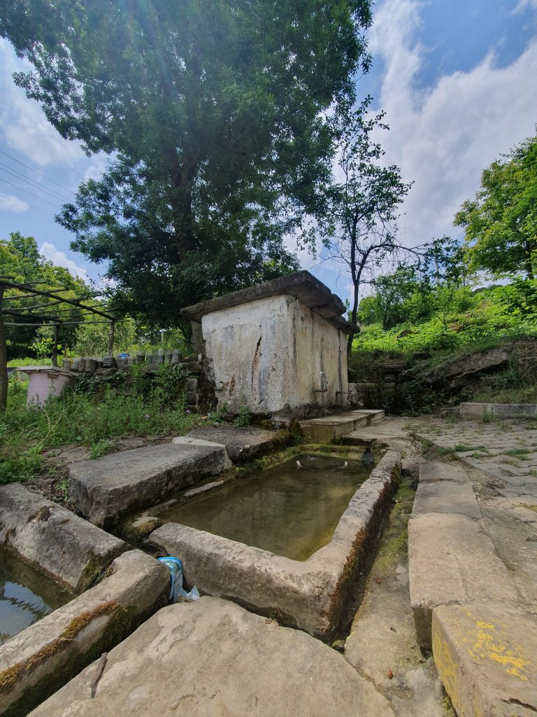 Deli Mahmutlu Koyu Cesmesi Lahit 10 768x1024