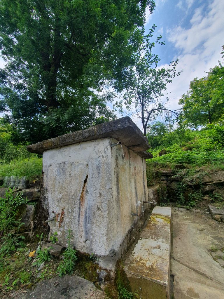 Deli Mahmutlu Koyu Cesmesi Lahit 5 768x1024
