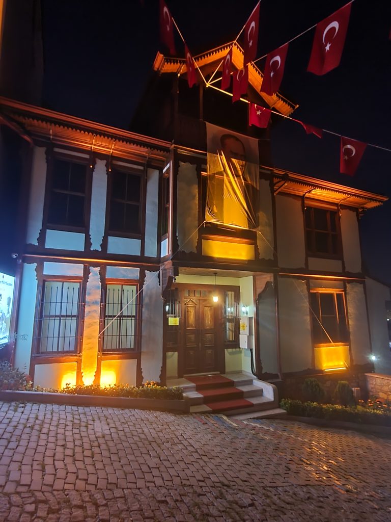 Ataturk Evi Muzesi Yesil Konak 4 768x1024