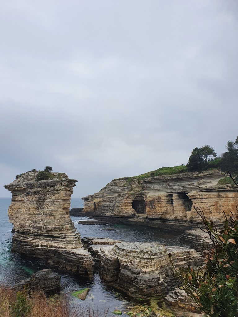 Ceneviz Kalesi Kerpe Kayaliklar 6 768x1024