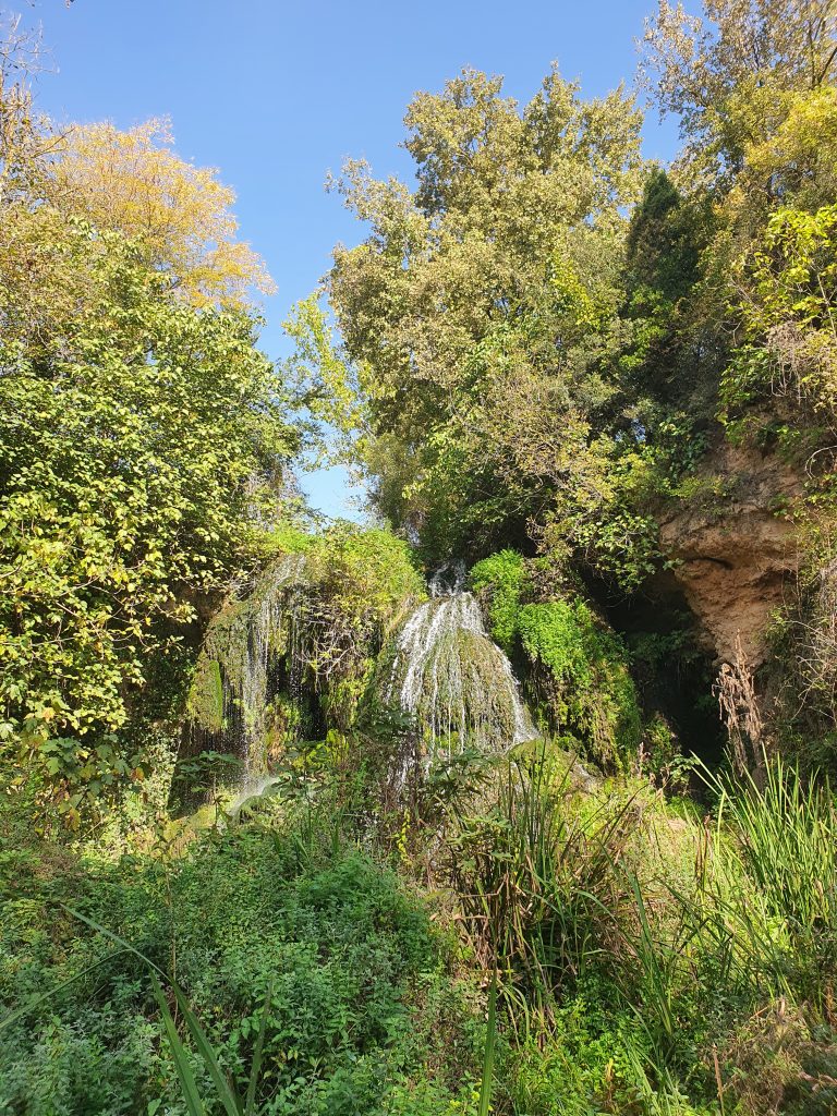 Demirciler Koyu Selaleleri 4 768x1024