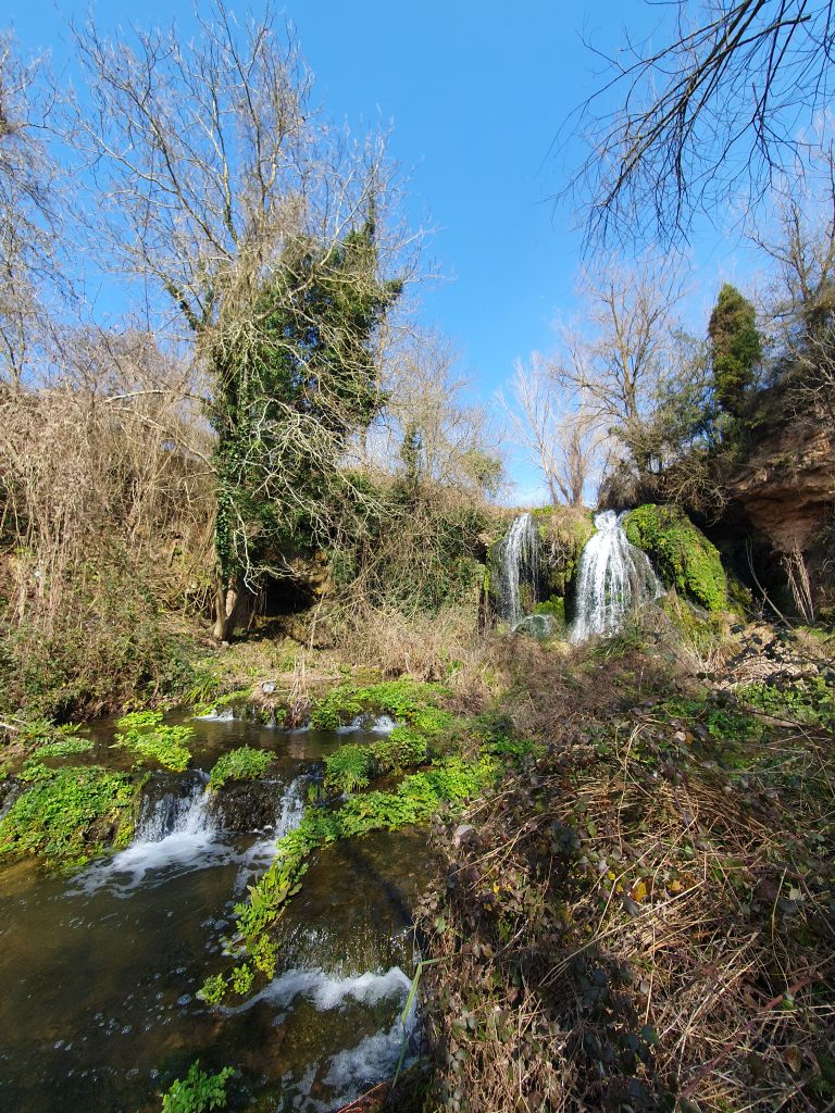 Demirciler Koyu Selaleleri 7 768x1024