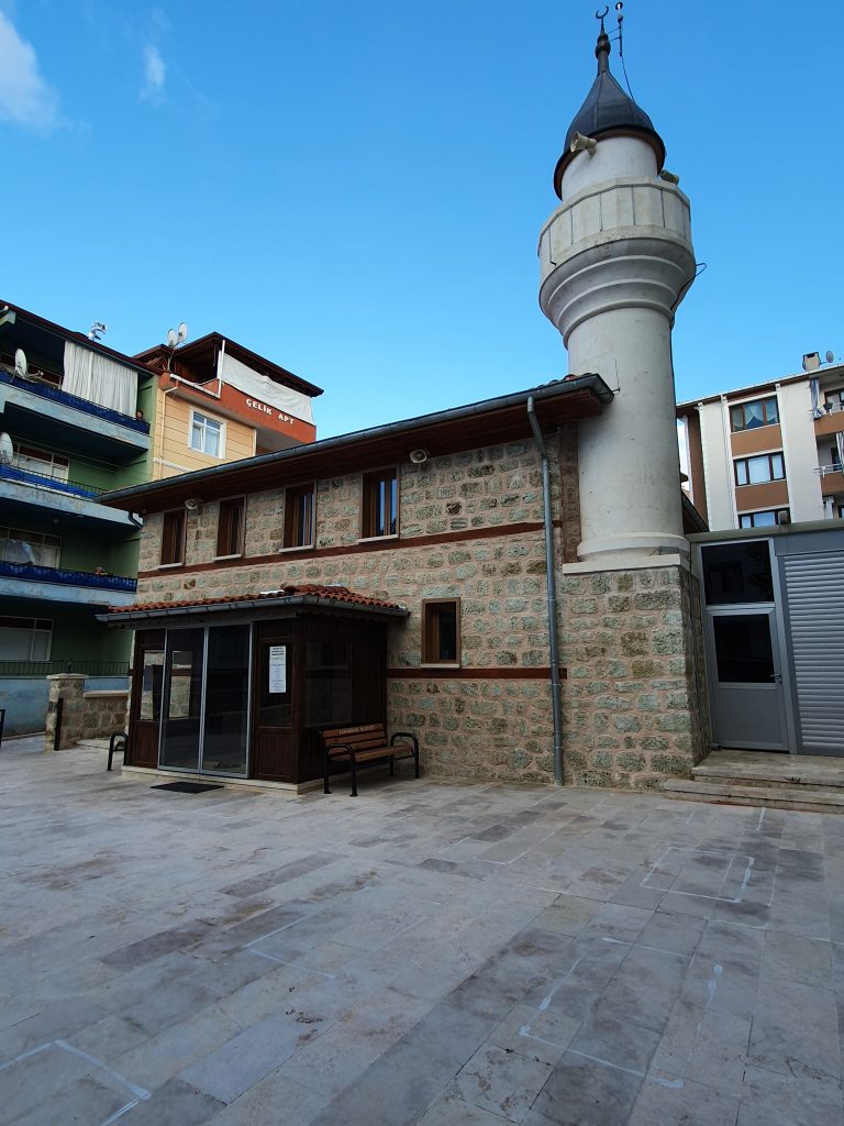 Sarikum Cami 2 768x1024