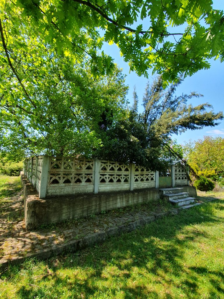 Dokuzlar Dede Turbesi 2 768x1024