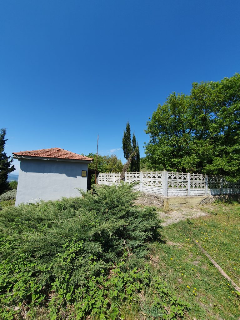 Dokuzlar Dede Turbesi 4 768x1024